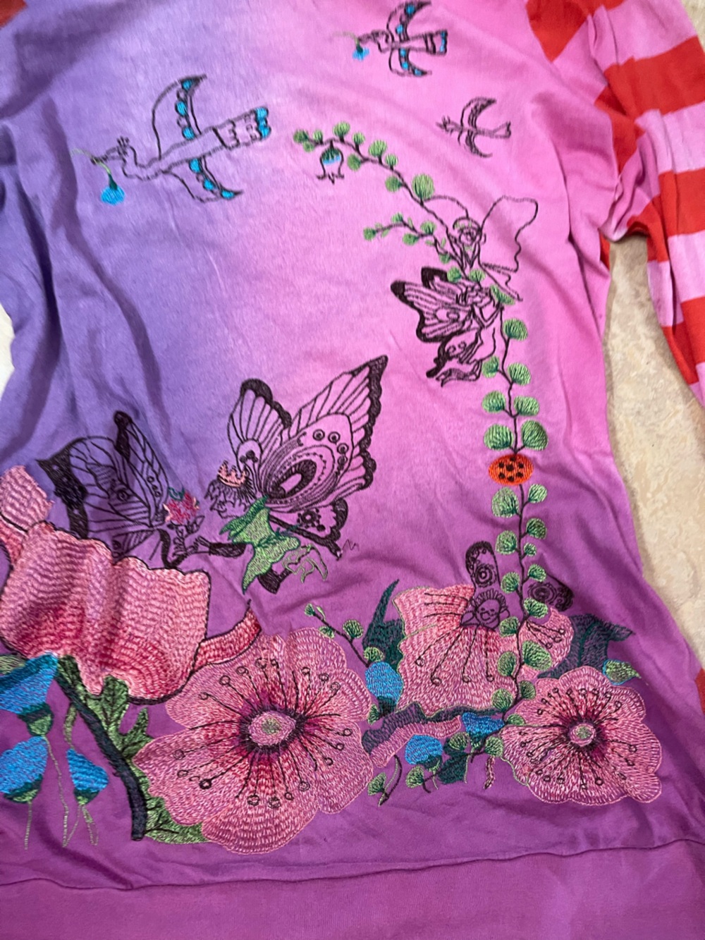 Custo Barcelona Purple and Pink Ombre Top with Black Accent - Picture 4 of 8
